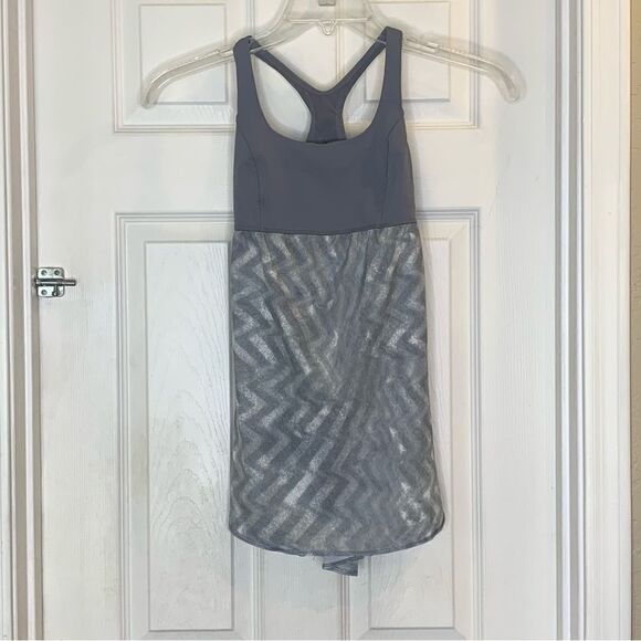 Lululemon Venus Tank Top With Shelf Bra Fossil Gray White Size 4. - Picture 4 of 8